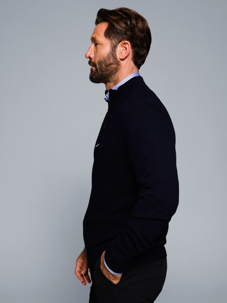 Piero merino cardigan 7506282_EM1-MARIOCONTI-W23-Modell-Left_chn=match_29.jpg_Left||Left
