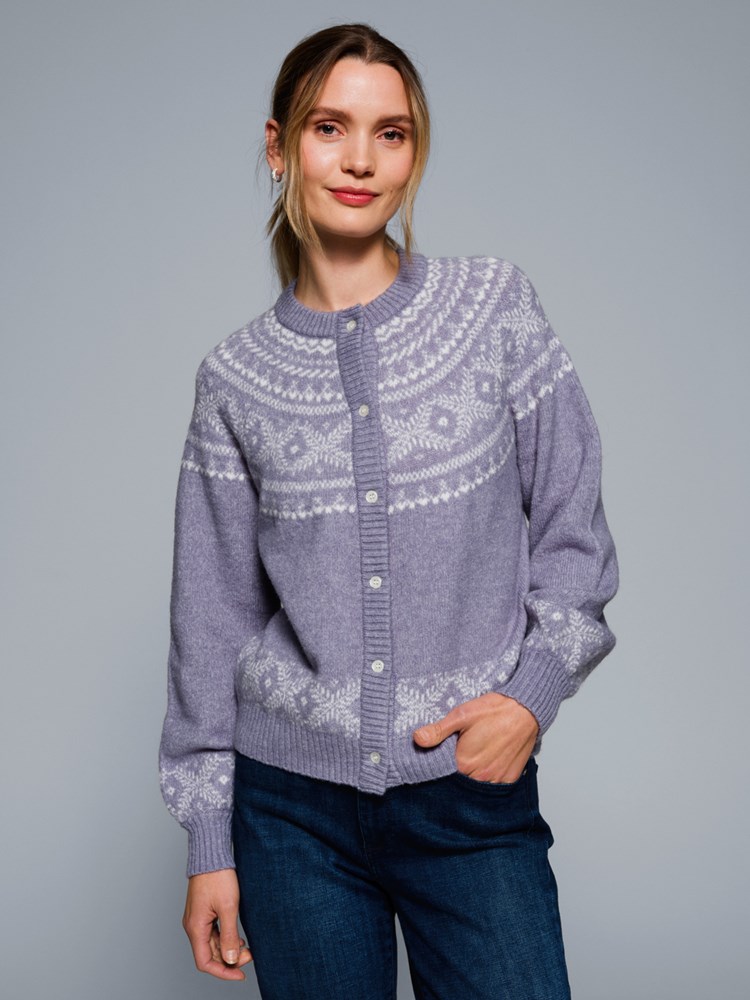 Ivy cardigan 7506307_EOG-VAVITE-W23-Modell-Front_chn=match_758_Ivy cardigan EOG_Ivy cardigan EOG 7506307.jpg_Front||Front