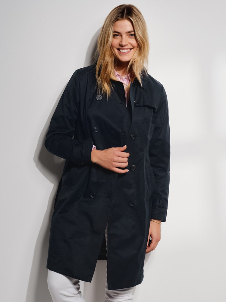 Mila trench 7506360_EM1-VAVITE-S24-Modell-Front_chn=match_5369_Mila trench EM1 7506360.jpg_Front||Front