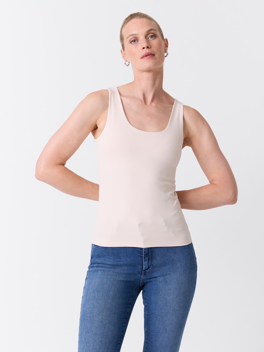 7506434 O0G 7506434_O0G-VAVITE-NOS-Modell-Front_chn=match_4856.jpg_Front||Front