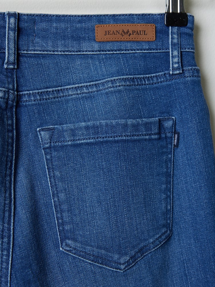 Sabine flare jeans 7506515_D06_Sabine Flare Jeans_Jean Paul_S24 (3)_Sabine flare jeans D06_Sabine flare jeans D06 7506515.jpg_