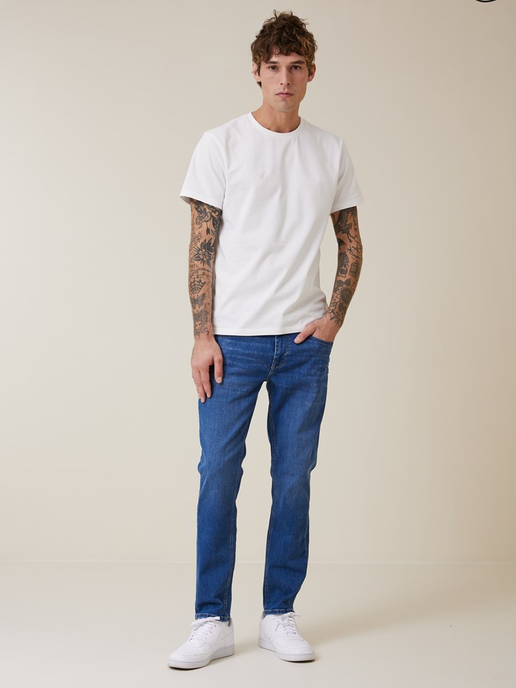 Slim Will mid blue 7506623_D06-HENRYCHOICE-S24-Modell-Front_chn=boys_9167_Slim Will mid blue D06.jpg_Front||Front