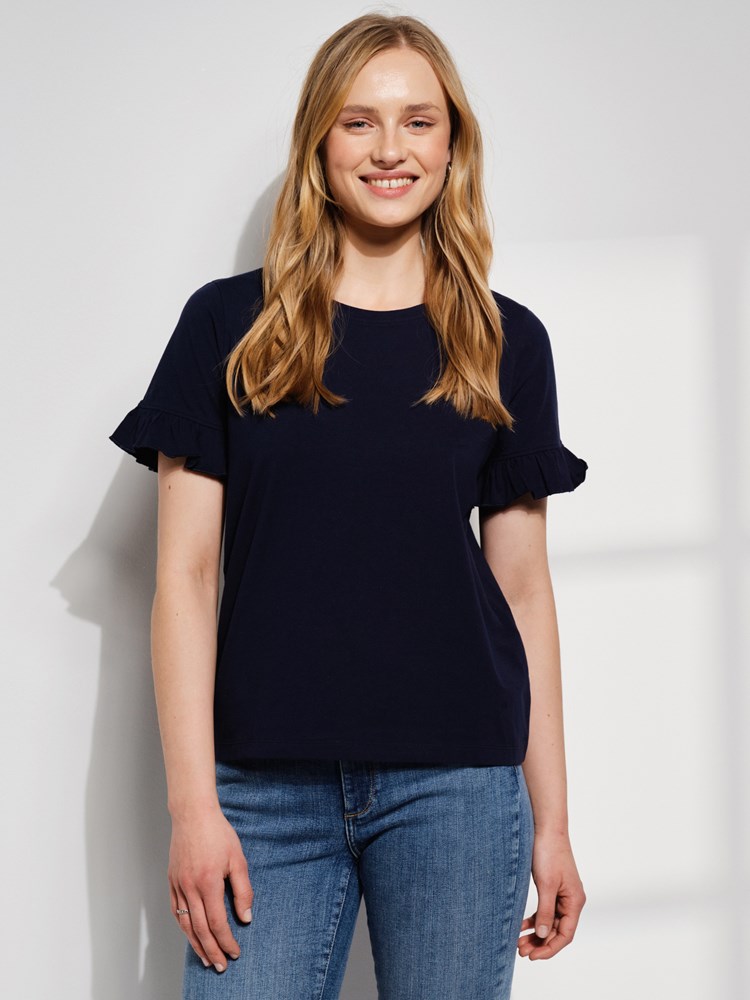 Olivia volang topp 7506804_EM1-VAVITE-S24-Modell-Front_chn=match_8535_Olivia volang topp EM1_Olivia volang topp EM1 7506804.jpg_Front