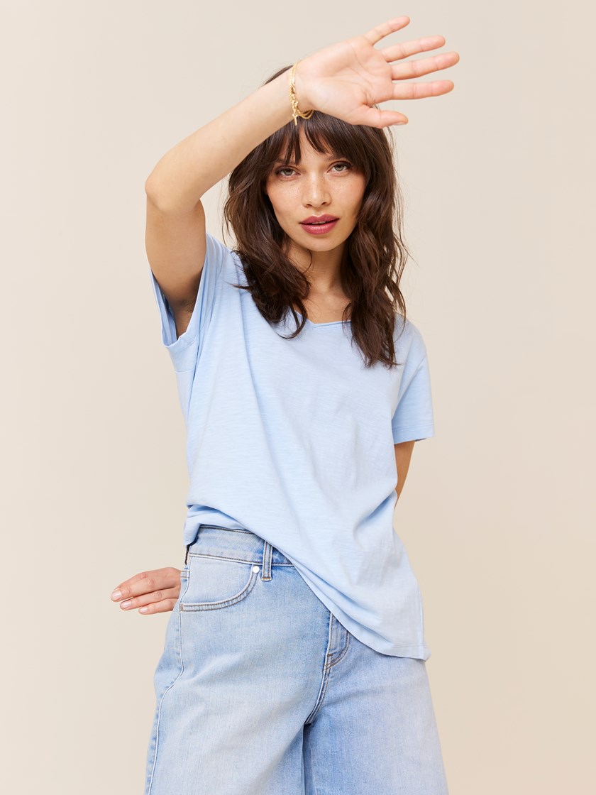 7511209 EN3 7507122-JEANPAUL-Agmais t-shirt-H24-Modell-Front (2)_EN3_Agnais t-skjorte EN3.jpg_
