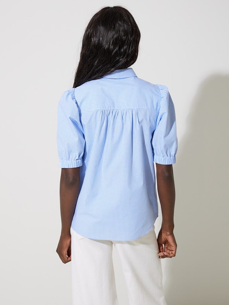 Paige rutet bluse 7507245_EN3-JEANPAUL-H24-Modell-Front_1387_Paige rutet bluse EN3_Paige rutet bluse EN3 7507245.jpg_Front