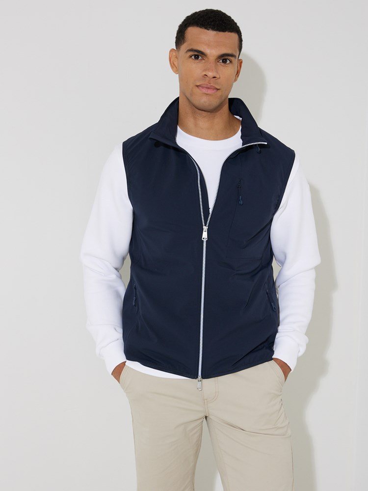 Pele vest 7507419_EM6-JEANPAUL-H24-Modell-Front_131-nologo_Pele vest EM6 7507419.jpg_
