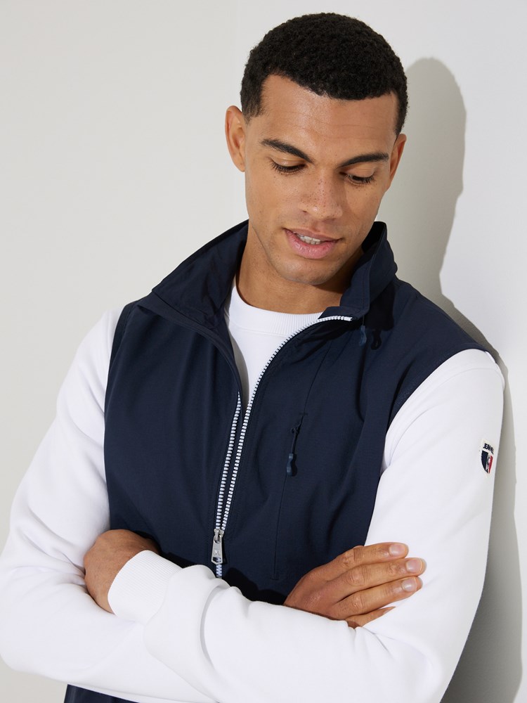 Pele vest 7507419_EM6-JEANPAUL-H24-Modell-Front_361-nologo_Pele vest EM6 7507419.jpg_