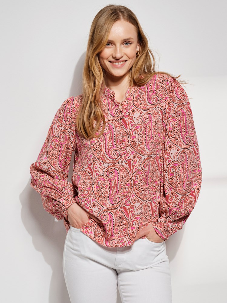 Haley bluse 7507503_MQL-VAVITE-S24-Modell-Front_chn=match_414_Haley bluse MQL_Haley bluse MQL 7507503.jpg_Front