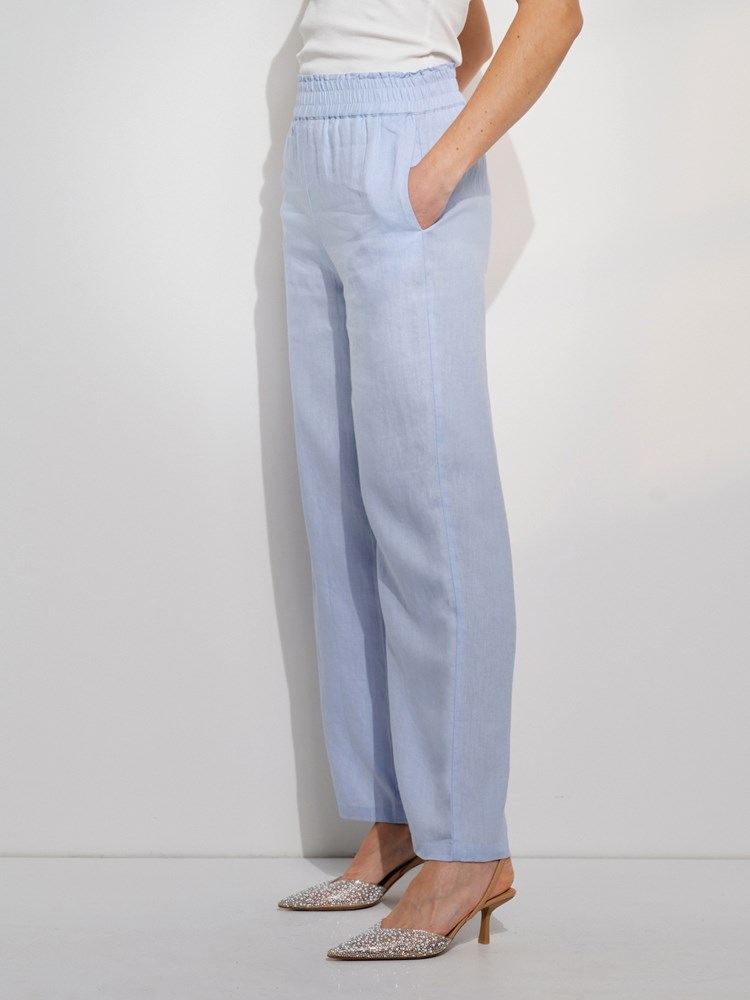 Diondra linbukse 7507522_EMB-DONNA-H24-Modell-Front_chn=match_6179_Diondra linbukse EMB_Diondra linbukse EMB 7507522.jpg_Front