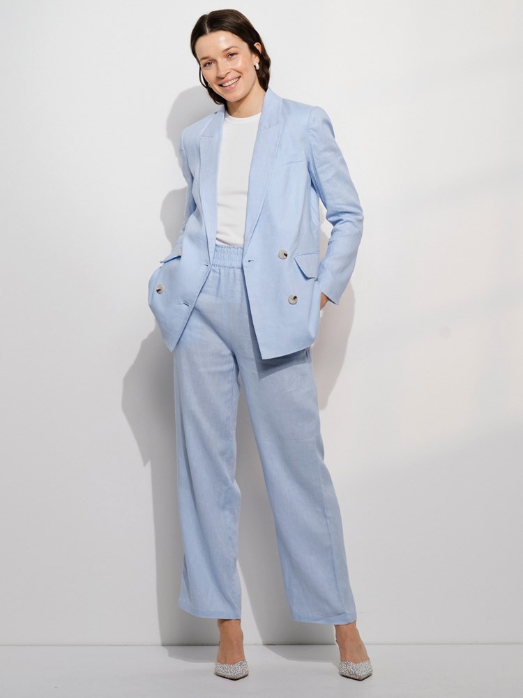 Diondra linblazer 7507523_EMB-DONNA-H24-Modell-Front_chn=match_2450_Diondra linblazer EMB_Diondra linblazer EMB 7507523.jpg_Front