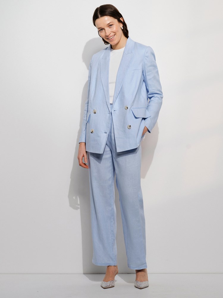Diondra linblazer 7507523_EMB-DONNA-H24-Modell-Front_chn=match_299_Diondra linblazer EMB_Diondra linblazer EMB 7507523.jpg_Front