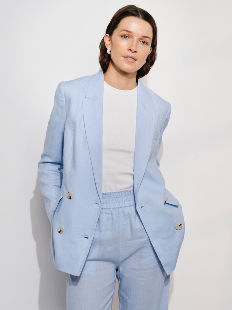 Diondra linblazer 7507523_EMB-DONNA-H24-Modell-Front_chn=match_8644_Diondra linblazer EMB_Diondra linblazer EMB 7507523.jpg_Front