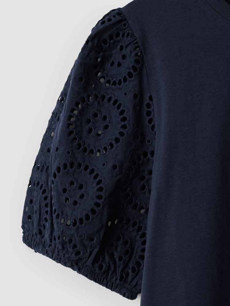 Nina t-skjorte 7507568_EM1-VAVITE-H24-Front_1030_Nina t-skjorte EM1_Nina t-skjorte EM1 7507568.jpg_Front||Front