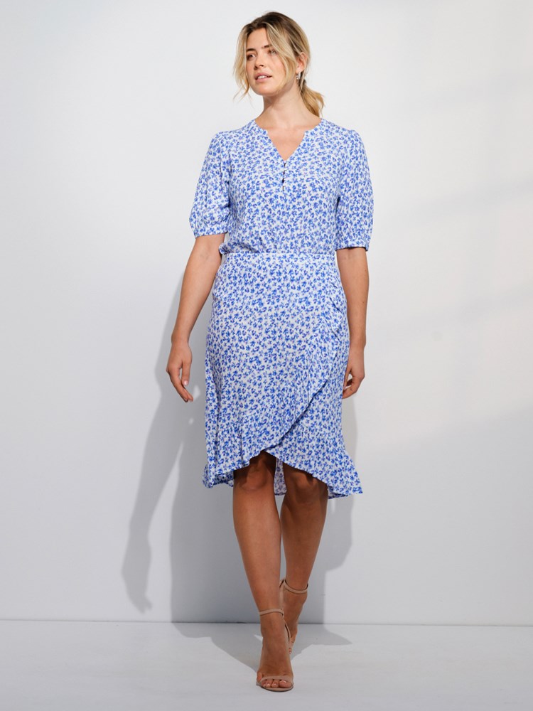 Ariel pufferm bluse 7507588_EEA-VAVITE-H24-Modell-Front_chn=match_1840_Ariel pufferm bluse EEA_Ariel pufferm bluse EEA 7507588.jpg_Front||Front