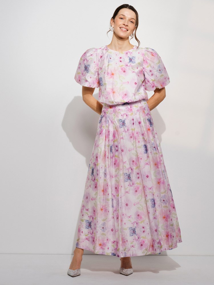 Loreen topp 7507975_O79-DONNA-H24-Modell-Front_chn=match_1466_Loreen topp O79_Loreen topp O79 7507975.jpg_Front