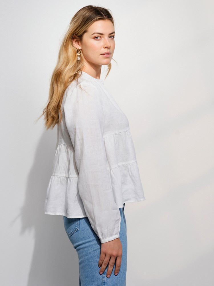 Marion linbluse 7508101_O68-MARIEPHILIPPE-H24-Modell-Front_chn=match_7041_Marion linbluse O68_Marion linbluse O68 7508101.jpg_Front