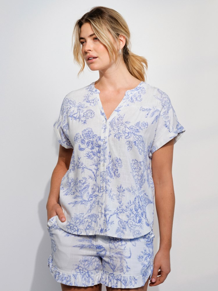Louise bluse 7508120_O79-VAVITE-H24-Modell-Front_chn=match_3909_Louise bluse O79_Louise bluse O79 7508120.jpg_Front||Front