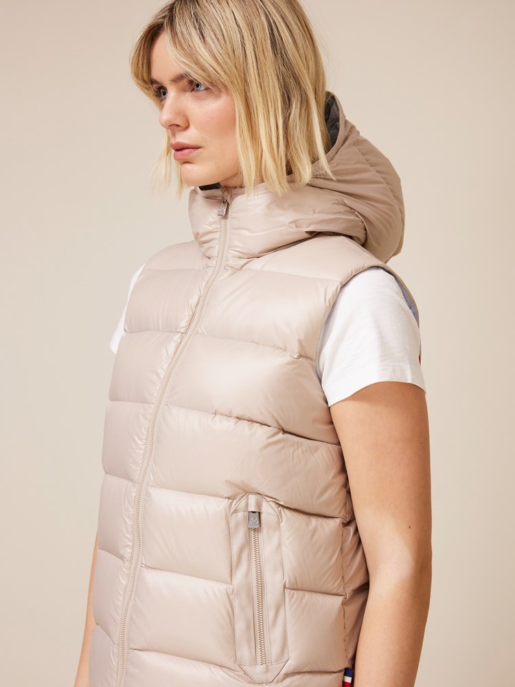 Linda dunvest 7508210_I4C-JEANPAUL-A24-Front_3023_Linda dunvest I4C 7508210.jpg_Front||Front