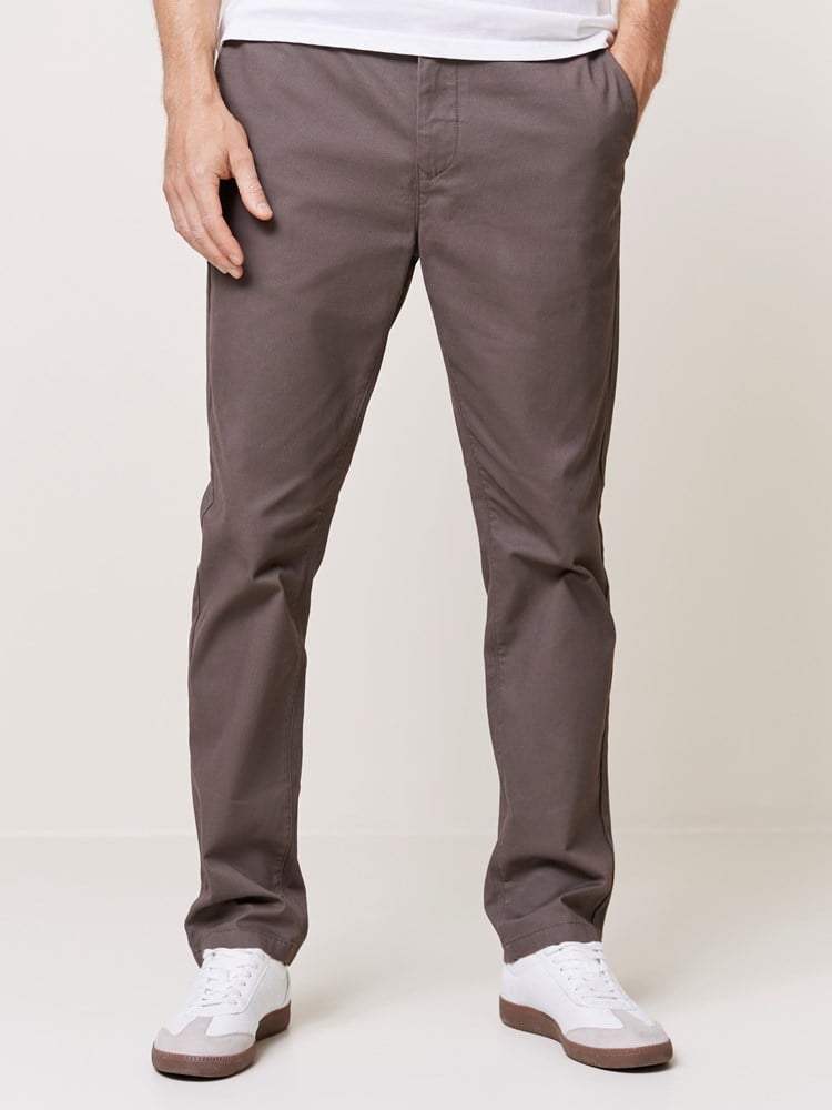 Christer struktur chinos 7508212_APR-REDFORD-A24-Modell-Front_chn=match_8373_Christer struktur chinos APR_Christer struktur chinos APR 7508212.jpg_Front||Front