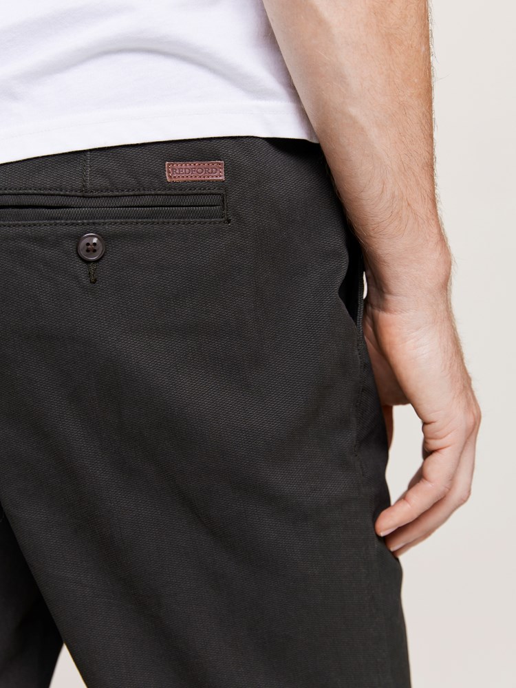 Christer struktur chinos 7508212_I7R-REDFORD-A24-Modell-Back_chn=match_7348_Christer struktur chinos I7R 7508212.jpg_Back||Back