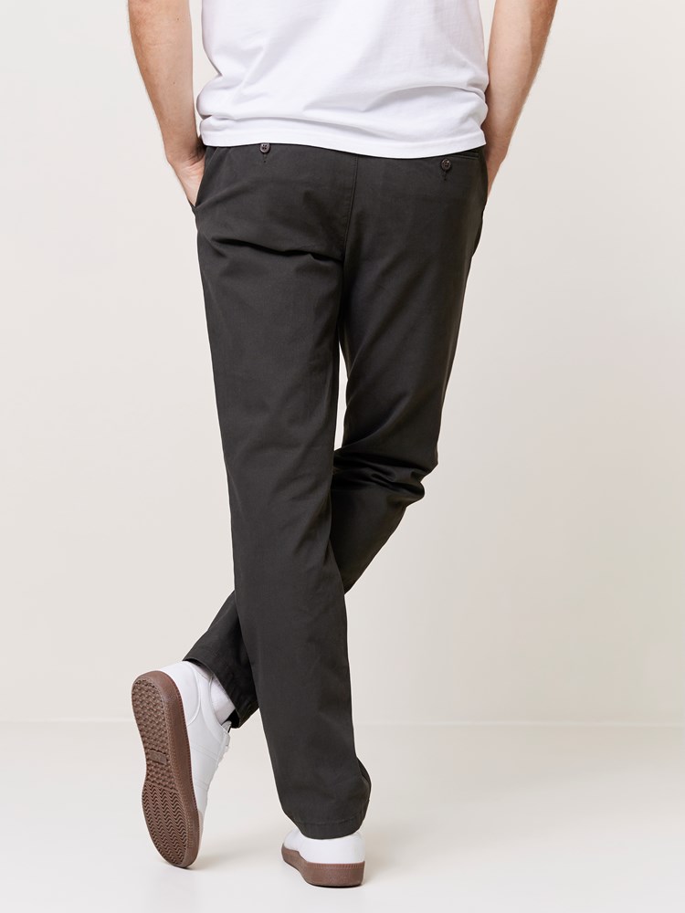 Christer struktur chinos 7508212_I7R-REDFORD-A24-Modell-Back_chn=match_9358_Christer struktur chinos I7R 7508212.jpg_Back||Back