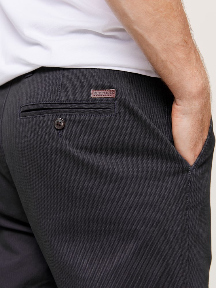 Christer struktur chinos 7508212_IC9-REDFORD-A24-Modell-Back_chn=match_1541_Christer struktur chinos IC9_Christer struktur chinos IC9 7508212.jpg_Back||Back