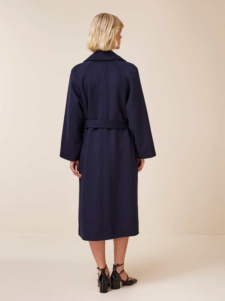 Betzy kåpe 7508216_EM6_Jean Paul_Betzy Kåpe_A24 (4)_Betzy kåpe EM6 7508216.jpg_
