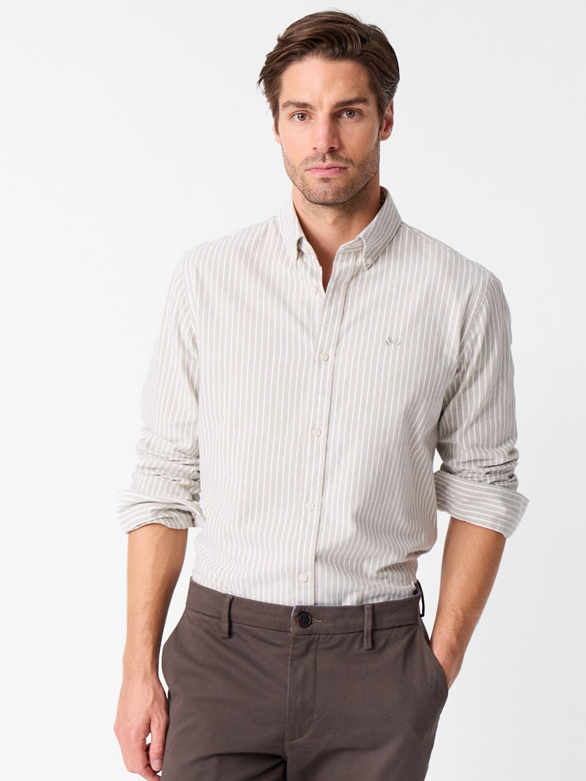 7508287 GUC 7508287_GUC-JEANPAUL-NOS-Modell-Front_2396_Liam twill chino GUC.jpg_Front||Front