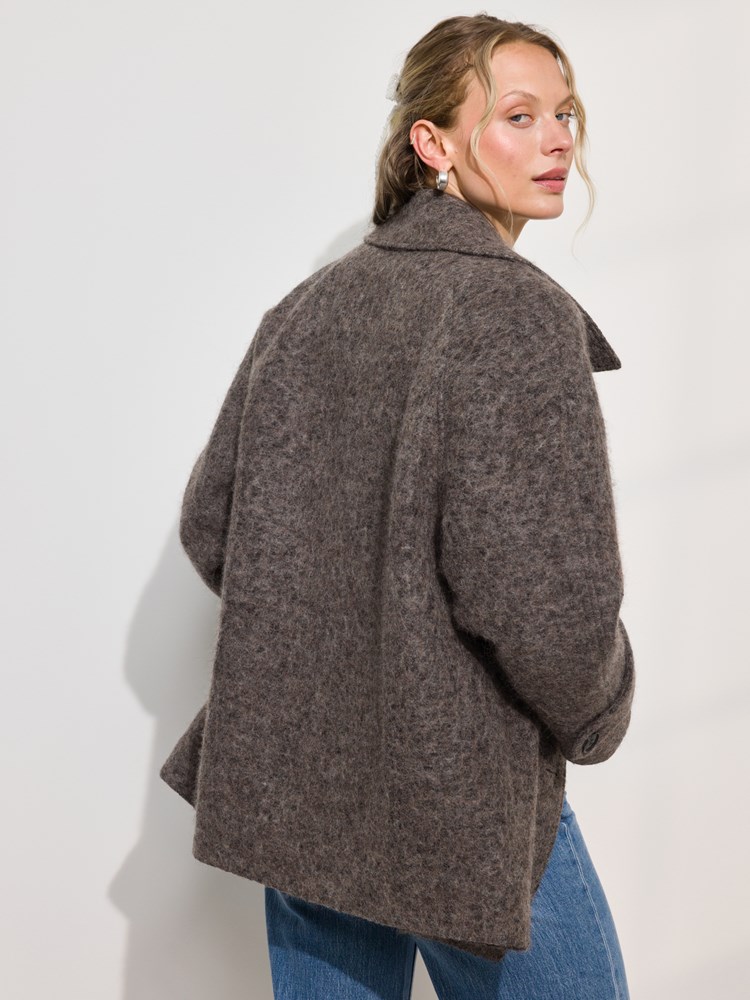 Cornelia jakke 7508537_I6D-DONNA-A24-Modell-Back_chn=match_9589_Cornelia jakke I6D_Cornelia jakke I6D 7508537.jpg_Back||Back