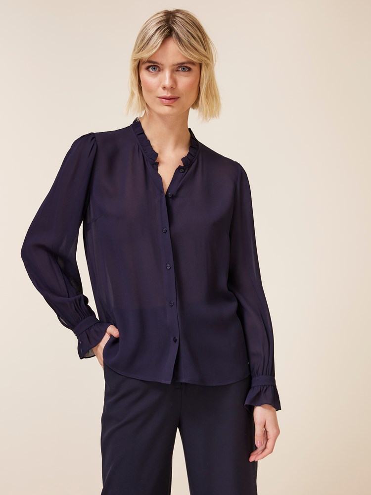 Louna bluse 7508553_EM6-JEANPAUL-A24-Front_6868_Louna bluse EM6_Louna bluse EM6 7508553.jpg_Front||Front