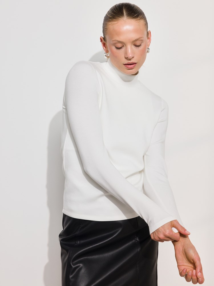 Melinda pologenser 7508554_O79-DONNA-A24-Modell-Front_chn=match_2562_Melinda pologenser O79_Melinda pologenser O79 7508554.jpg_Front