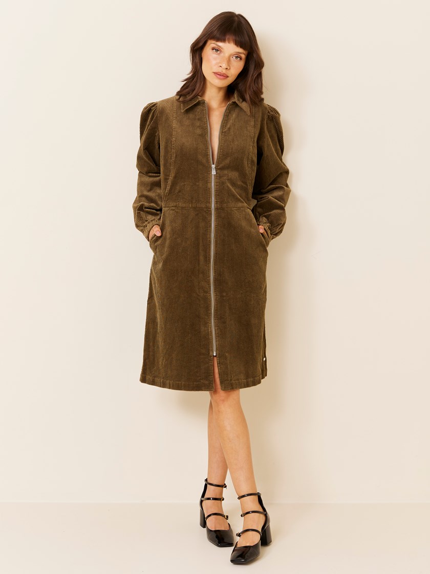 7508557 GTD 7508557_GTD_Jean Paul_Lyana Cord Kjole_A24 (6)_Lyana cordkjole GTD_Lyana cordkjole GTD 7508557.jpg_