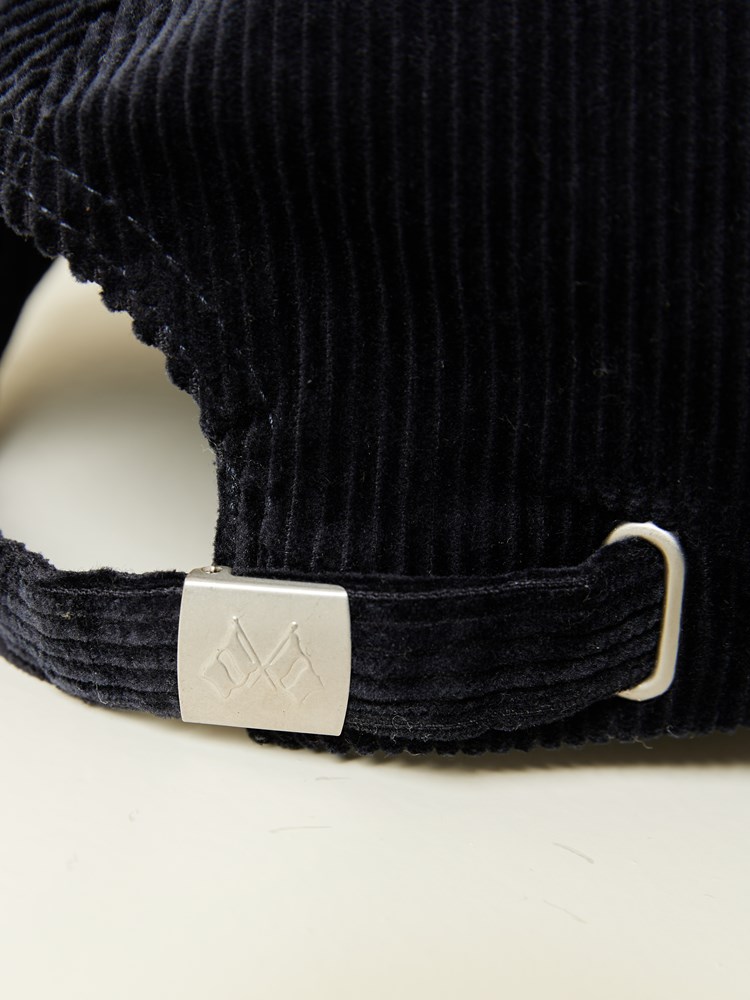 Alvin cap 7508699_EM6-JEANPAUL-A24-Front_7640_Alvin cap EM6 7508560.jpg_