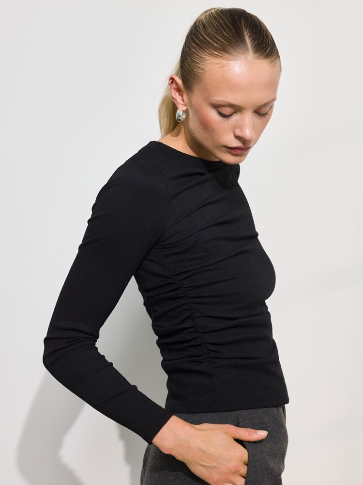Ine topp 7508741_CAB-DONNA-A24-Modell-Front_chn=match_3644_Ine topp CAB_Ine topp CAB 7508741.jpg_Front||Front