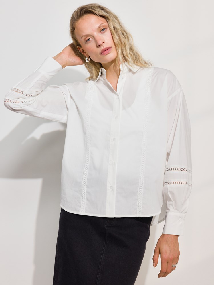 Rosie skjorte 7508785_O68-DONNA-A24-Modell-Front_chn=match_898_Rosie skjorte O68 7508785.jpg_Front