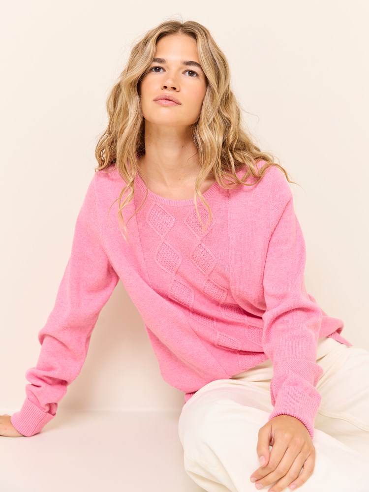 Sophia genser 7508858_MOA-JEANPAUL-W24-Modell-Front_8949_Sophia genser MOA_Sophia genser MOA 7508858.jpg_Front||Front