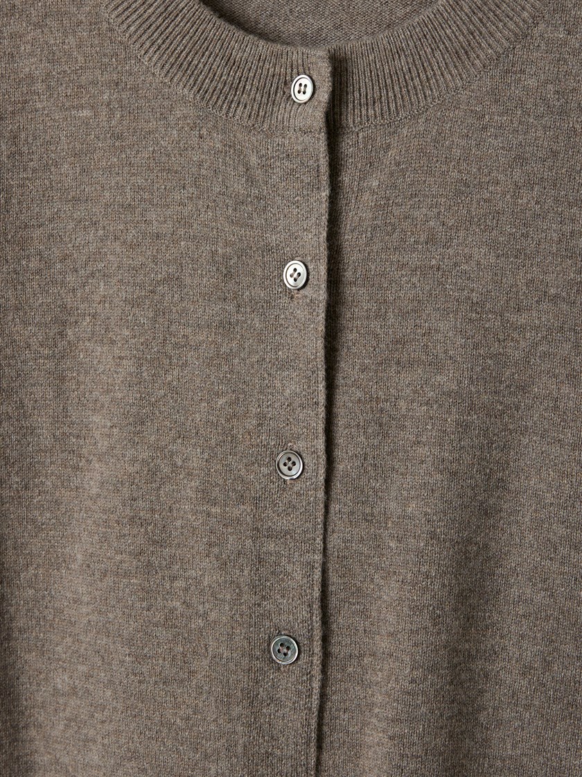 7508880 AGP 7508880_AGP-MARIEPHILIPPE-A24-Front_895_Vita cardigan AGP_Vita cardigan i merinoull AGP_Vita cardigan i merinoull AGP 7508880.jpg_Front||Front