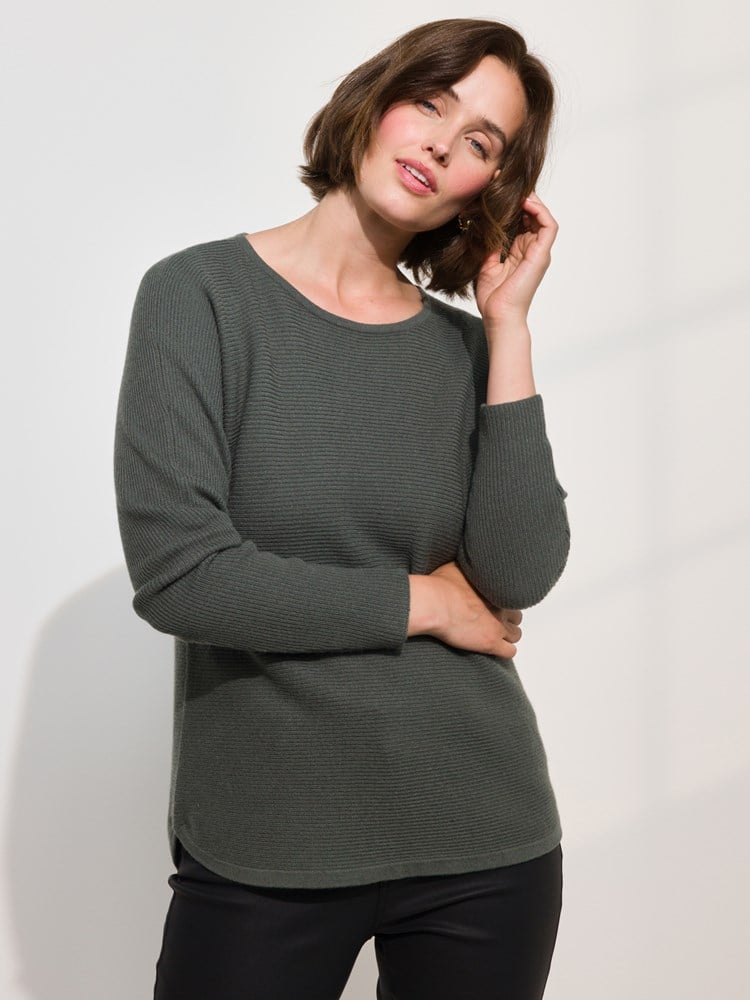 Molline genser 7508917_MWH-MARIEPHILIPPE-A24-Modell-Front_chn=match_8153_Molline genser I7M_Molline genser I7M 7508917.jpg_