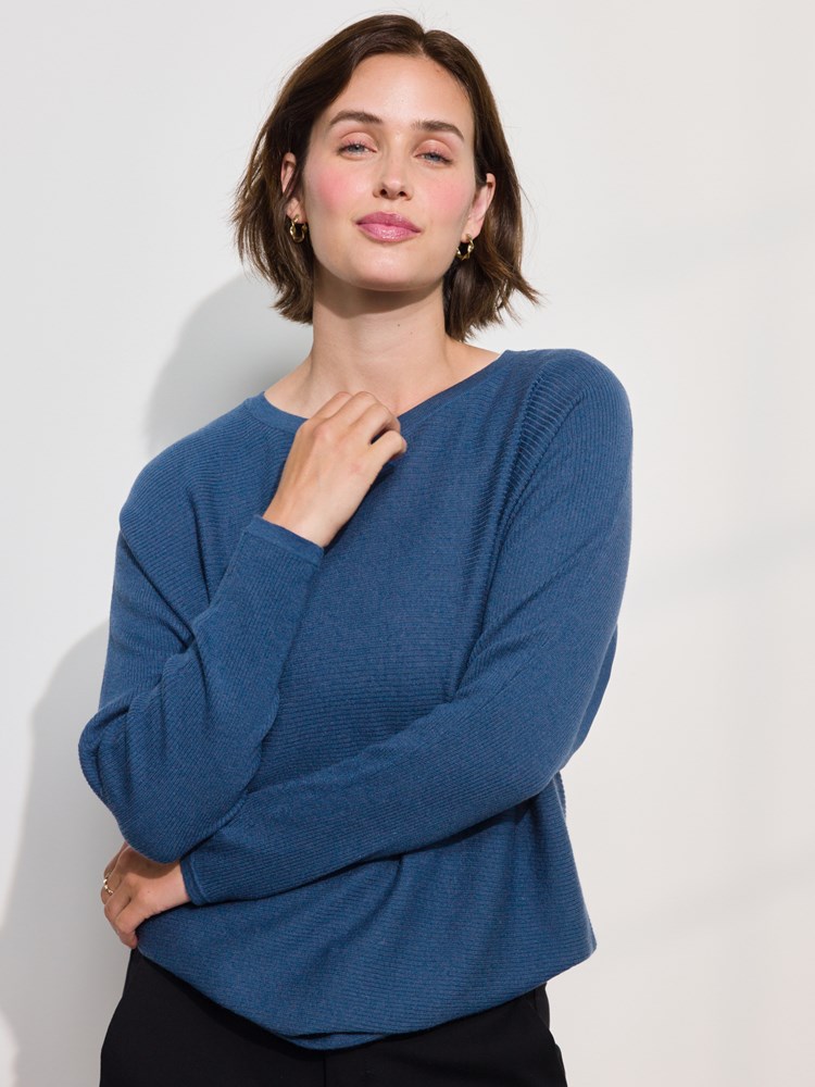 Mona genser i ullblanding 7508925_EEK-MARIEPHILIPPE-A24-Modell-Front_chn=match_1117_Mona genser i ullblanding EEK_Mona genser i ullblanding EEK 7508925.jpg_Front||Front