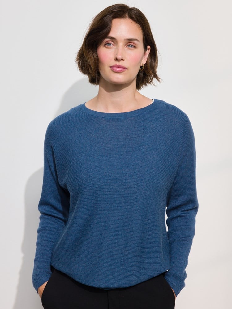 Mona genser i ullblanding 7508925_EEK-MARIEPHILIPPE-A24-Modell-Front_chn=match_6537_Mona genser EEK_Mona genser i ullblanding EEK_Mona genser i ullblanding EEK 7508925.jpg_Front||Front