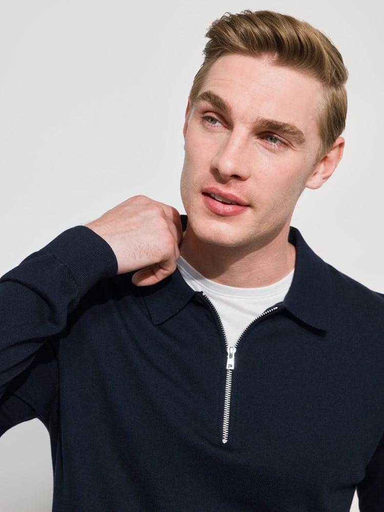 Costa zip polo 7509020_C29-MARIOCONTI-A24-Modell-Front_chn=match_9833_Costa zip polo C29_Costa zip polo C29 7509020.jpg_Front||Front
