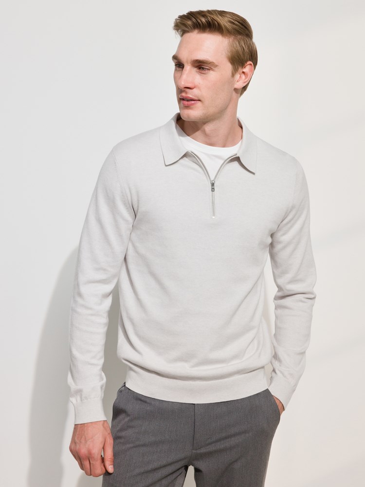 Costa zip polo 7509020_I2V-MARIOCONTI-A24-Modell-Front_chn=match_5368_Costa zip polo I2V_Costa zip polo I2V 7509020.jpg_Front||Front