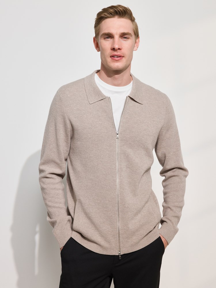 Vito cardigan 7509026_AFI-MARIOCONTI-A24-Modell-Front_chn=match_3790_Vito cardigan AFI_Vito cardigan AFI 7509026.jpg_Front||Front