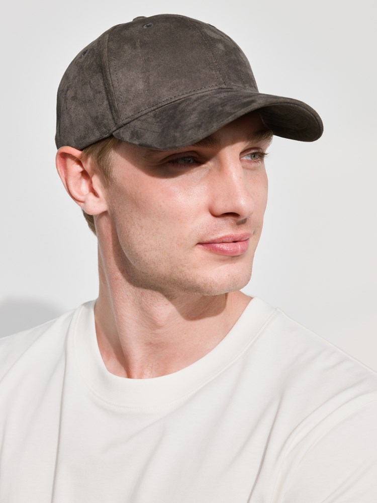 Dani caps 7509051_AGP-MarioConti-A24-front_Dani caps AGP_Dani caps AGP 7509051.jpg_Front||Front