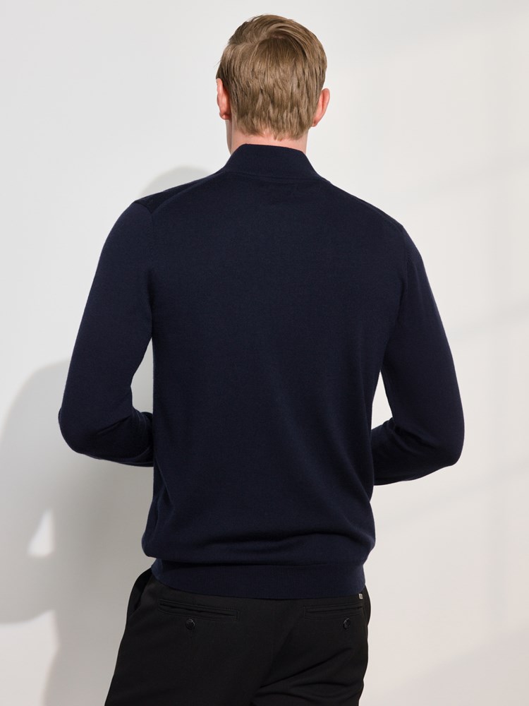Berto merino zip genser 7509118_EM1-MARIOCONTI-A24-Modell-Back_chn=match_7784_Berto merino zip genser EM1_Berto merino zip genser EM1 7509118.jpg_Back||Back