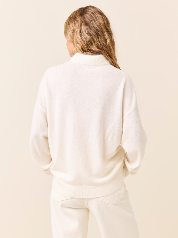 Camille genser 7509142_O79-JEANPAUL-W24-Modell-Front_4726_Camille genser O79_Camille genser O79 7509142.jpg_Front||Front
