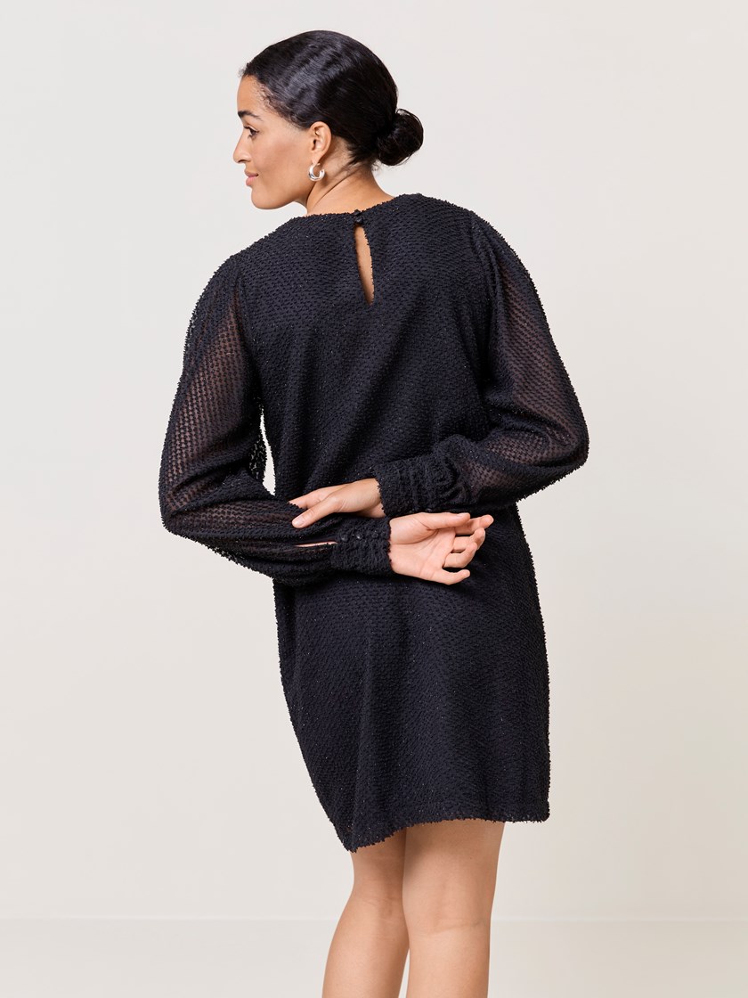 7509157 CAB 7509157_CAB-DONNA-W24-Modell-Front_chn=match_36_Brooke kjole CAB.jpg_