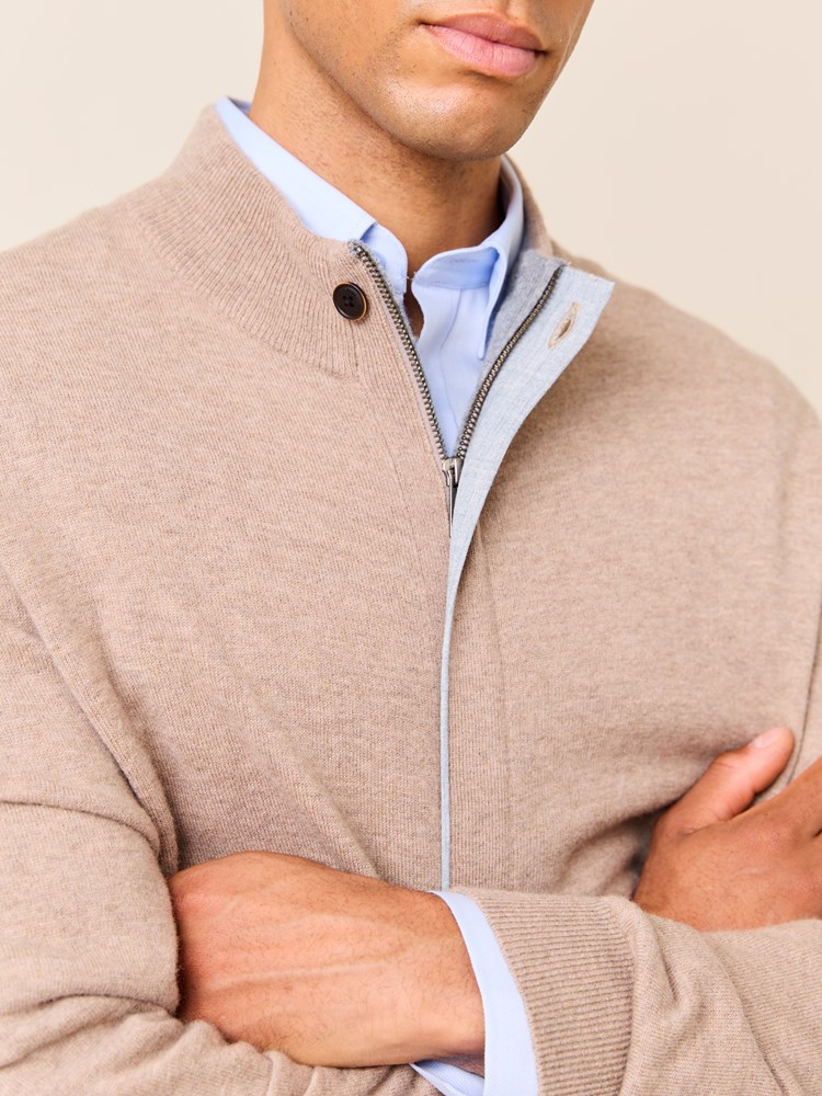 Ethan merino cardigan 7509169_AEI-JEANPAUL-W24-Modell-Front_3508_Ethan merino cardigan AEI 7509169.jpg_Front||Front