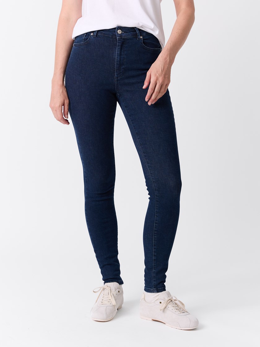 7509183 D04 7509183_D04-VAVITE-NOS-Modell-Front_chn=match_5611.jpg_Front||Front