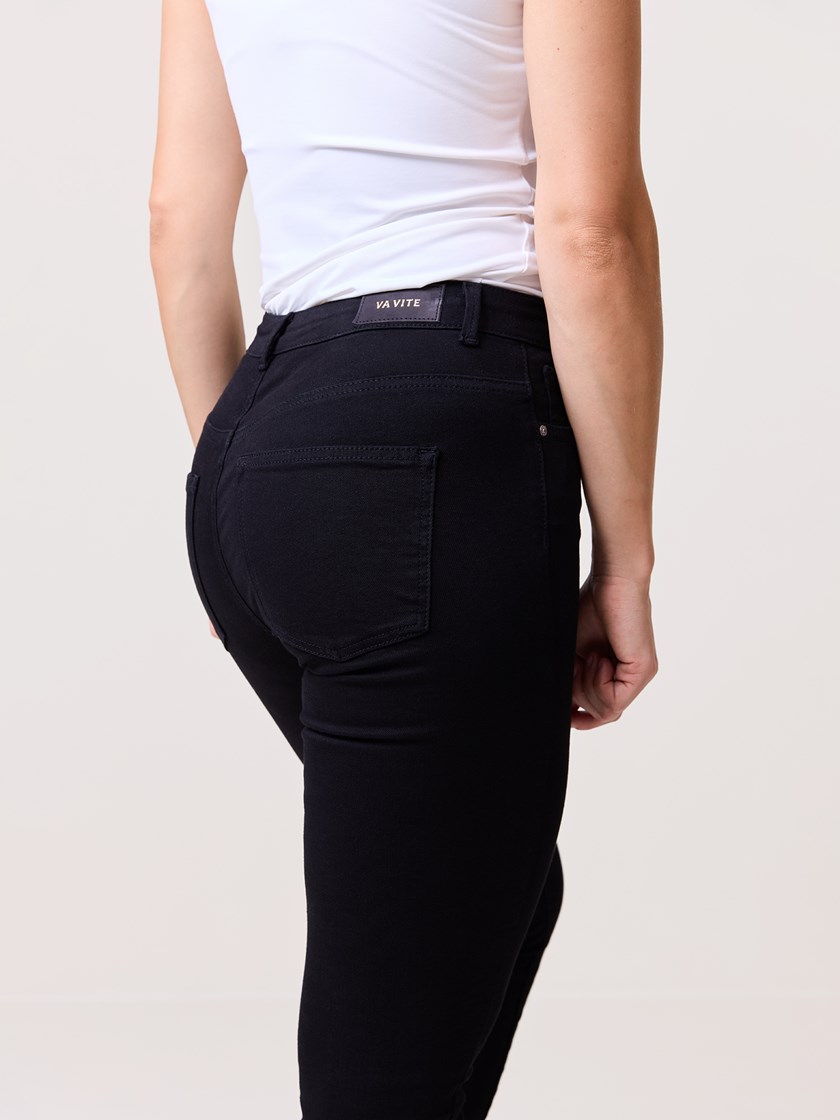 7509185 D03 7509185_D03-VAVITE-NOS-Modell-Back_chn=match_1489_Sophia jeans D03.jpg_Back||Back